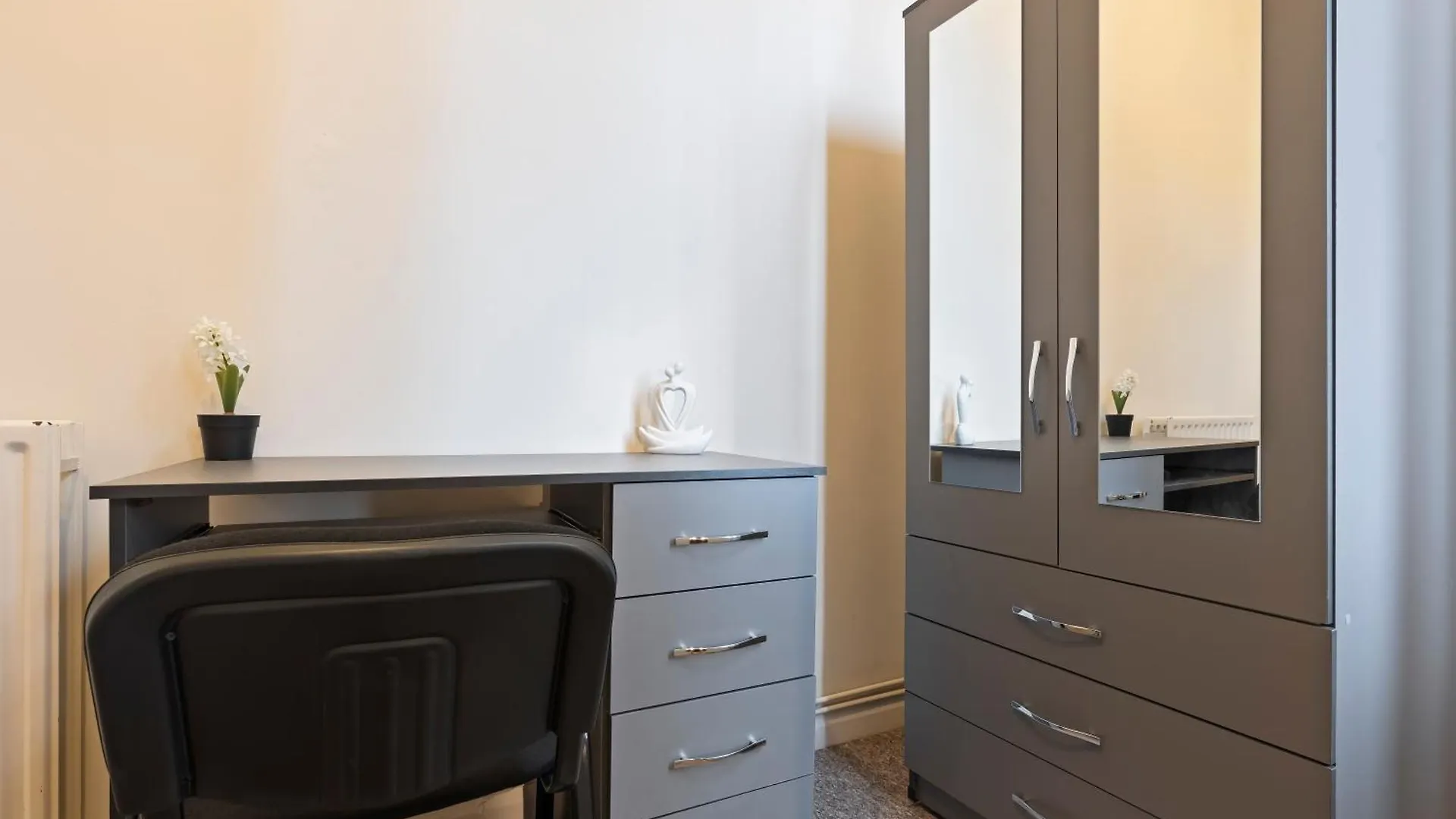 Apartamento Isla'S Flat Next To Park And Ride Nottingham